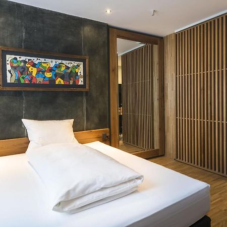 Hotel Ochsen Post Tiefenbronn Exteriör bild