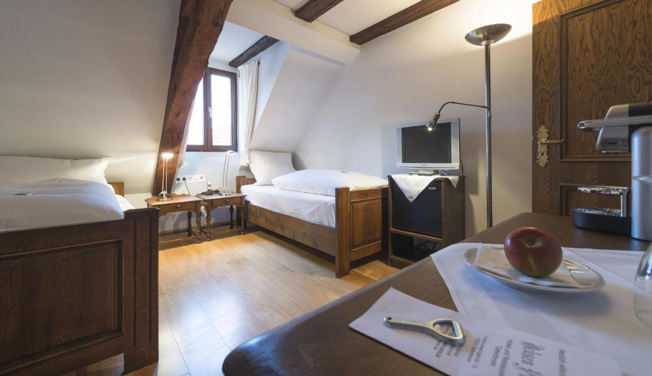 Hotel Ochsen Post Tiefenbronn Exteriör bild